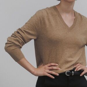 Halogen Taupe Brown Vneck Cashmere Sweater Pullover size Small